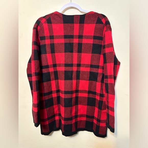 UNTUCKit Buffalo Check Chloe Sweater Jacket 🤩
Medium‎ - Picture 7 of 7